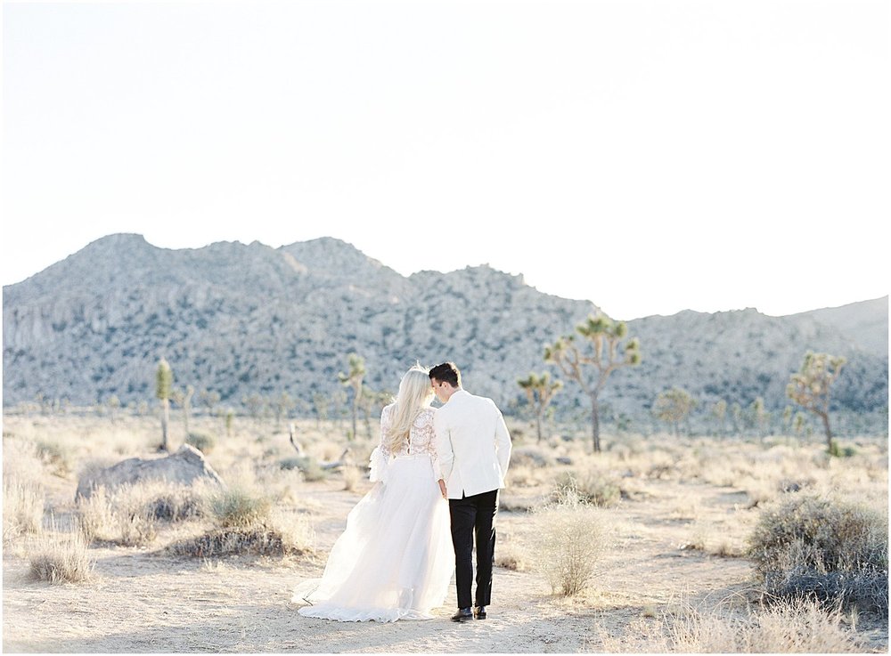 ELEGANT SUN FILLED ANNIVERSARY | JOSHUA TREE, CA | RACHEL + NICK